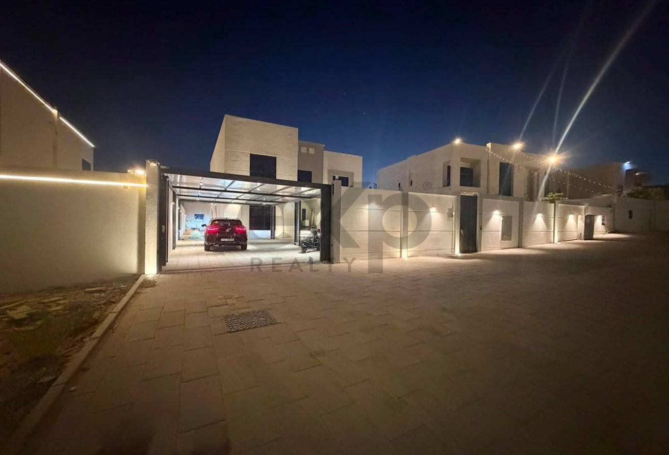 Brand New Smart Villa | 5BR + Study | 2 Kitchens photo 16