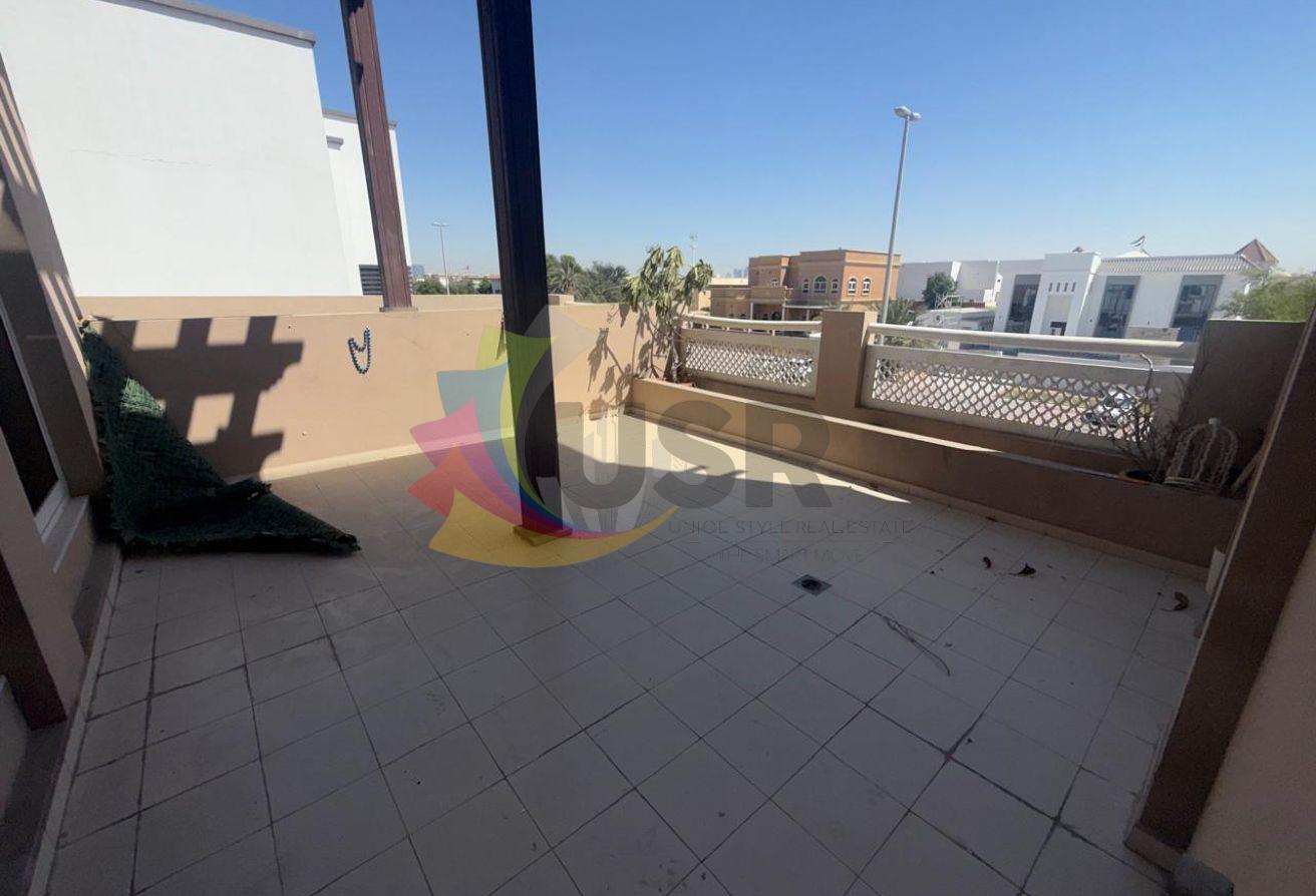 INDEPENDENT 4BHK W/ MAID ROOM | 2 PARKINGS | 325K photo 18
