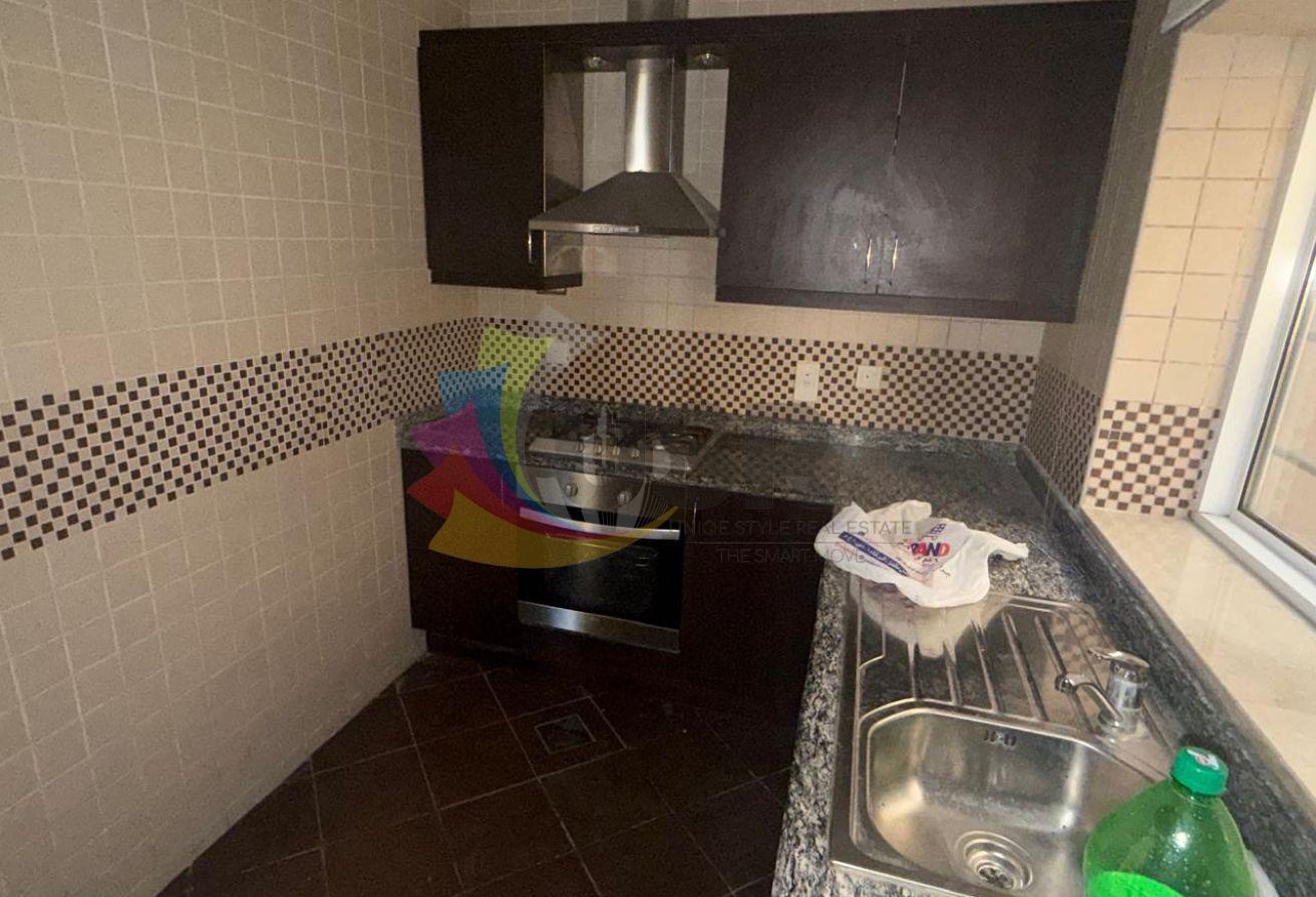 INDEPENDENT 4BHK W/ MAID ROOM | 2 PARKINGS | 325K photo 10