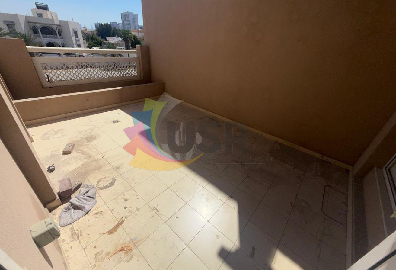 INDEPENDENT 4BHK W/ MAID ROOM | 2 PARKINGS | 325K photo 16