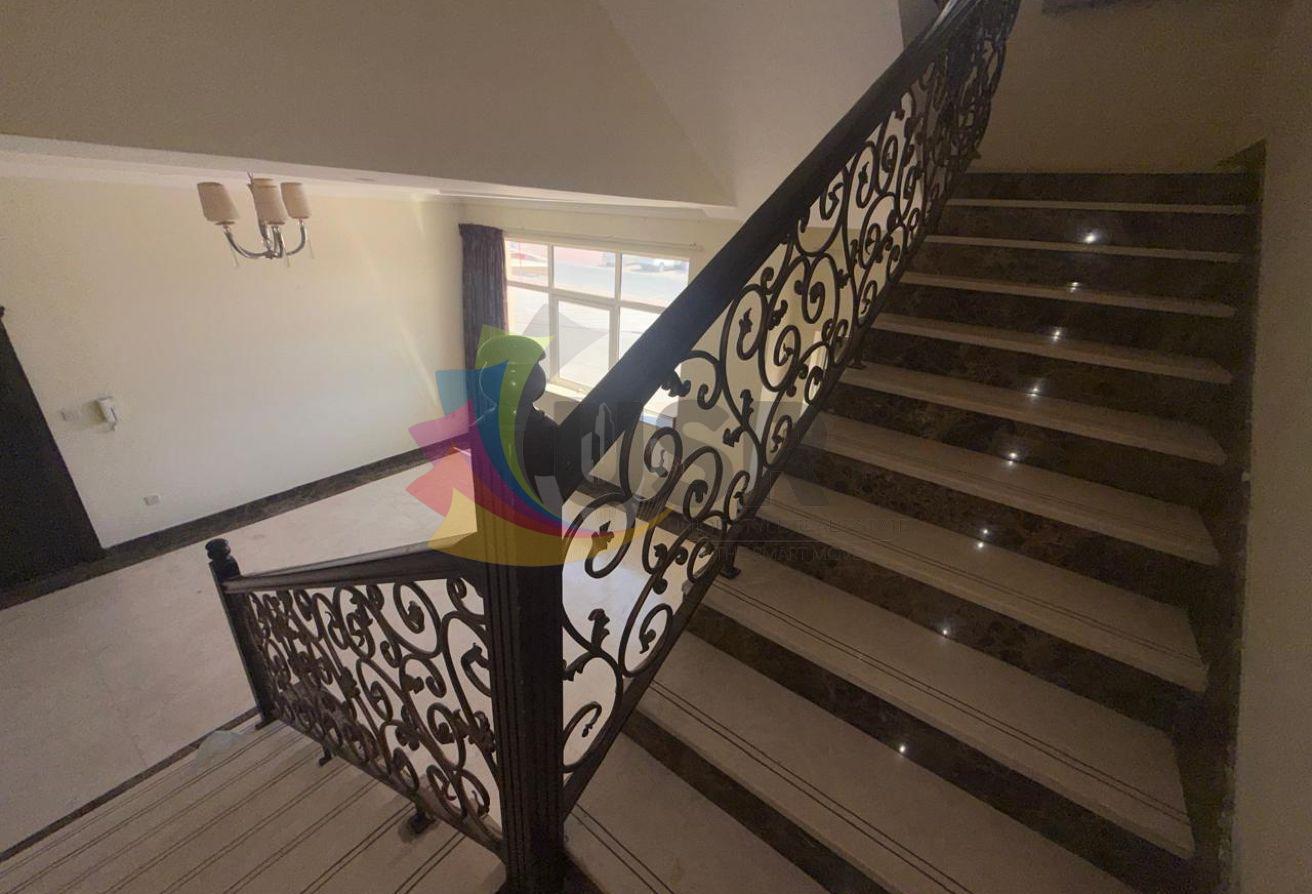 INDEPENDENT 4BHK W/ MAID ROOM | 2 PARKINGS | 325K photo 13
