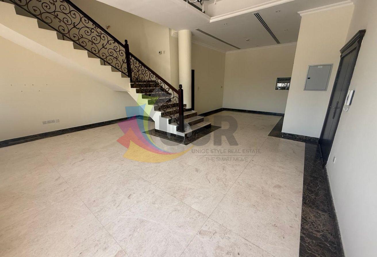 INDEPENDENT 4BHK W/ MAID ROOM | 2 PARKINGS | 325K photo 7
