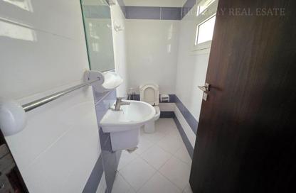 Apartment - 2 Bedrooms - 2 Bathrooms for rent in Muwailih Building - Muwaileh - Sharjah