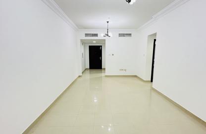Apartment - 1 - 2 for rent in New Al Taawun Road - Al Taawun - Sharjah