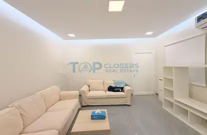 شقة - غرفة نوم - 2 حمامات للايجار في السويفي - زاخر - العين