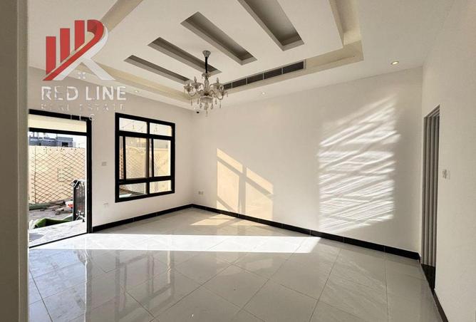 110033104 - Property Image 2