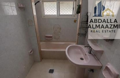 Villa - 4 Bedrooms - 4 Bathrooms for rent in Al Jazzat - Al Riqqa - Sharjah