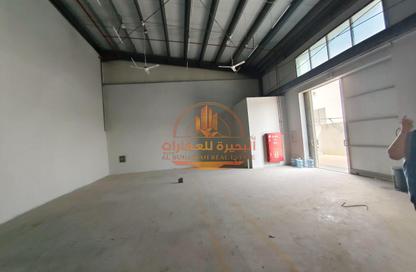 Warehouse - Studio - 1 for rent in Al Sajaa S - Al Sajaa - Sharjah
