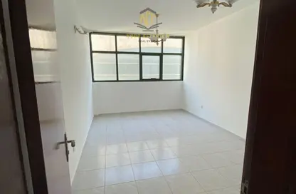 Apartment - 2 Bedrooms - 2 Bathrooms for rent in Abu Shagara building - Abu shagara - Sharjah