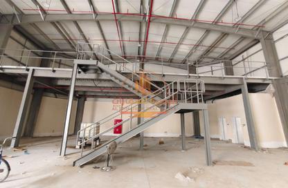 Warehouse - Studio - 2 Bathrooms for rent in Ali Mousa Building - Al Sajaa Industrial - Al Sajaa - Sharjah