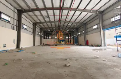 Warehouse - Studio - 2 Bathrooms for rent in Ali Mousa Building - Al Sajaa Industrial - Al Sajaa - Sharjah