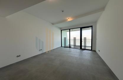 Apartment - 2 - 3 for rent in Al Sail Tower - Al Dana - Al Raha Beach - Abu Dhabi