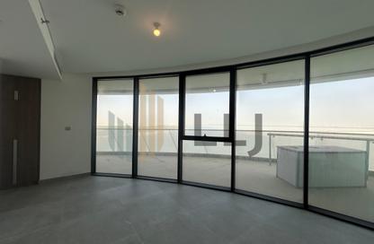 Apartment - 2 - 3 for rent in Al Sail Tower - Al Dana - Al Raha Beach - Abu Dhabi