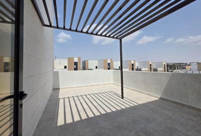 102427796 - Property Image 3