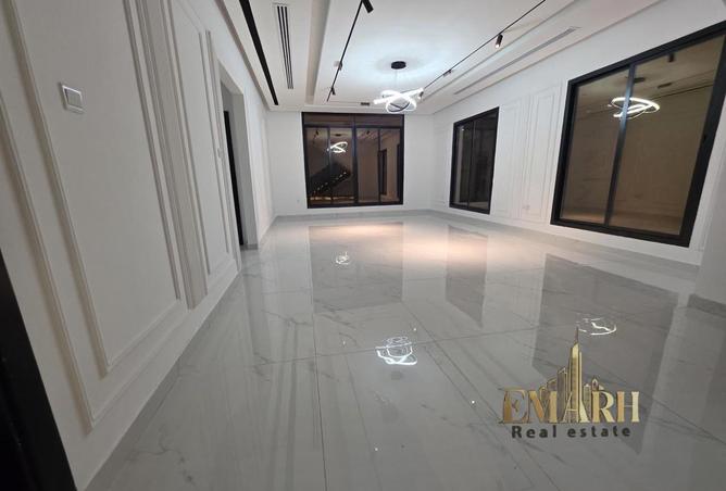 104125909 - Property Image 2
