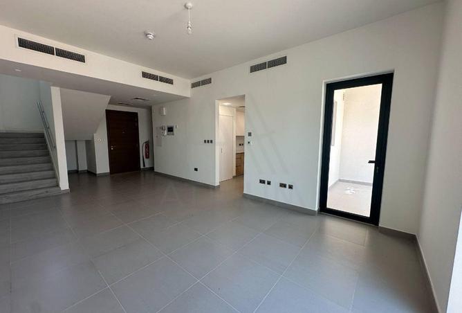 66701223 - صورة العقار 3