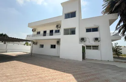 Apartment - 6 Bedrooms - 7+ Bathrooms for rent in Al Jazzat - Al Riqqa - Sharjah