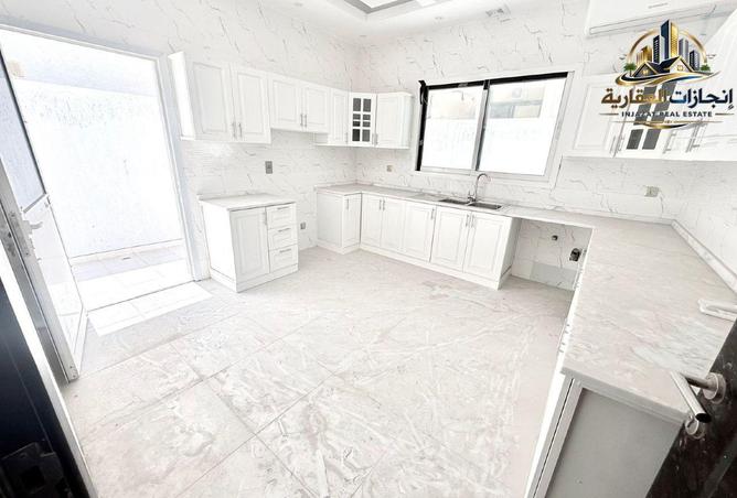 112276946 - Property Image 3