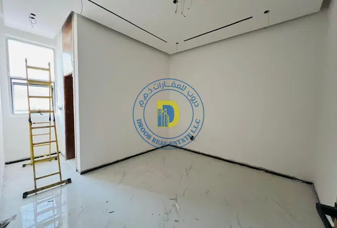 163690995 - Property Image 2