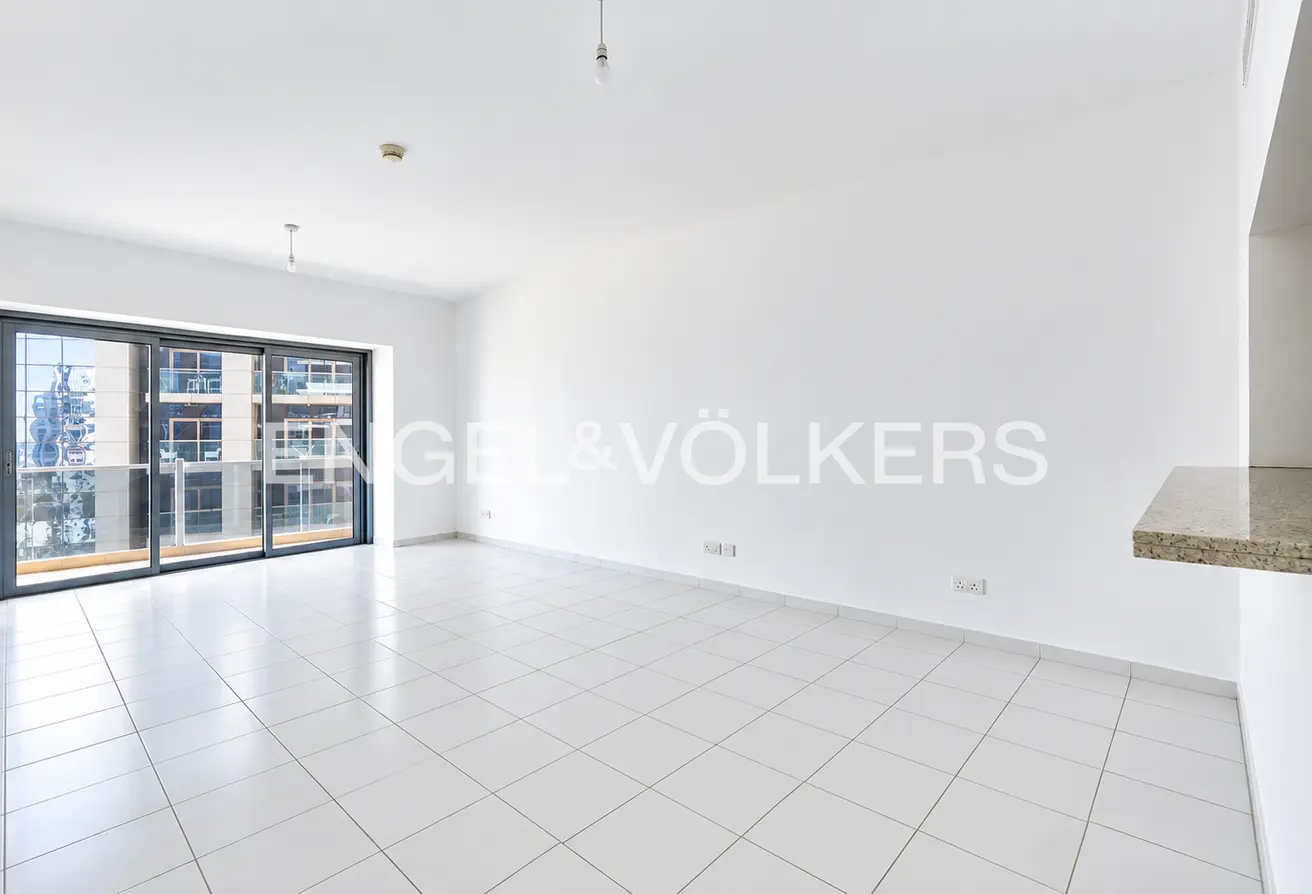 156100159 - Property Main Image