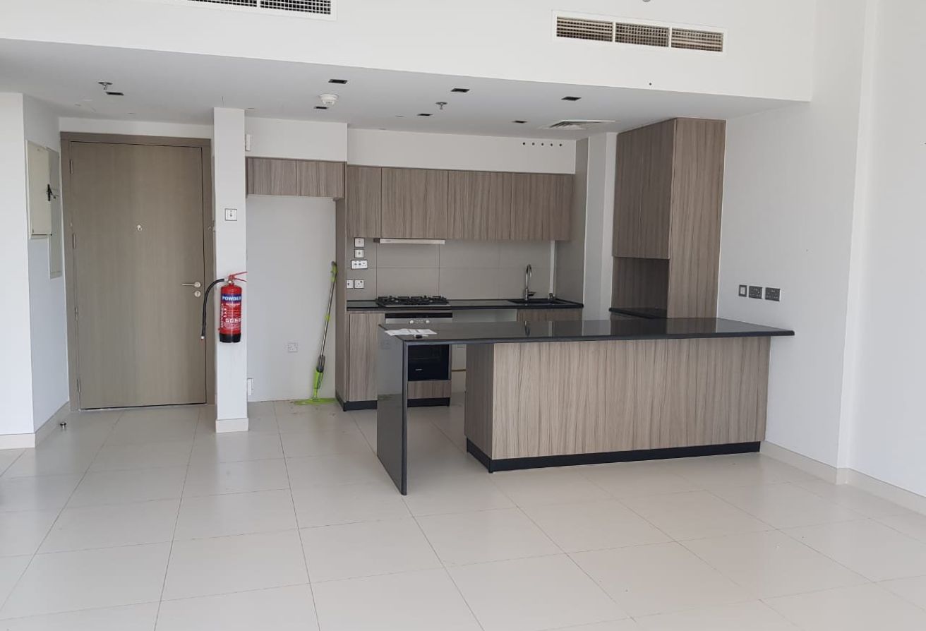 Elegant 1BR | Pool View | Vibrant Community