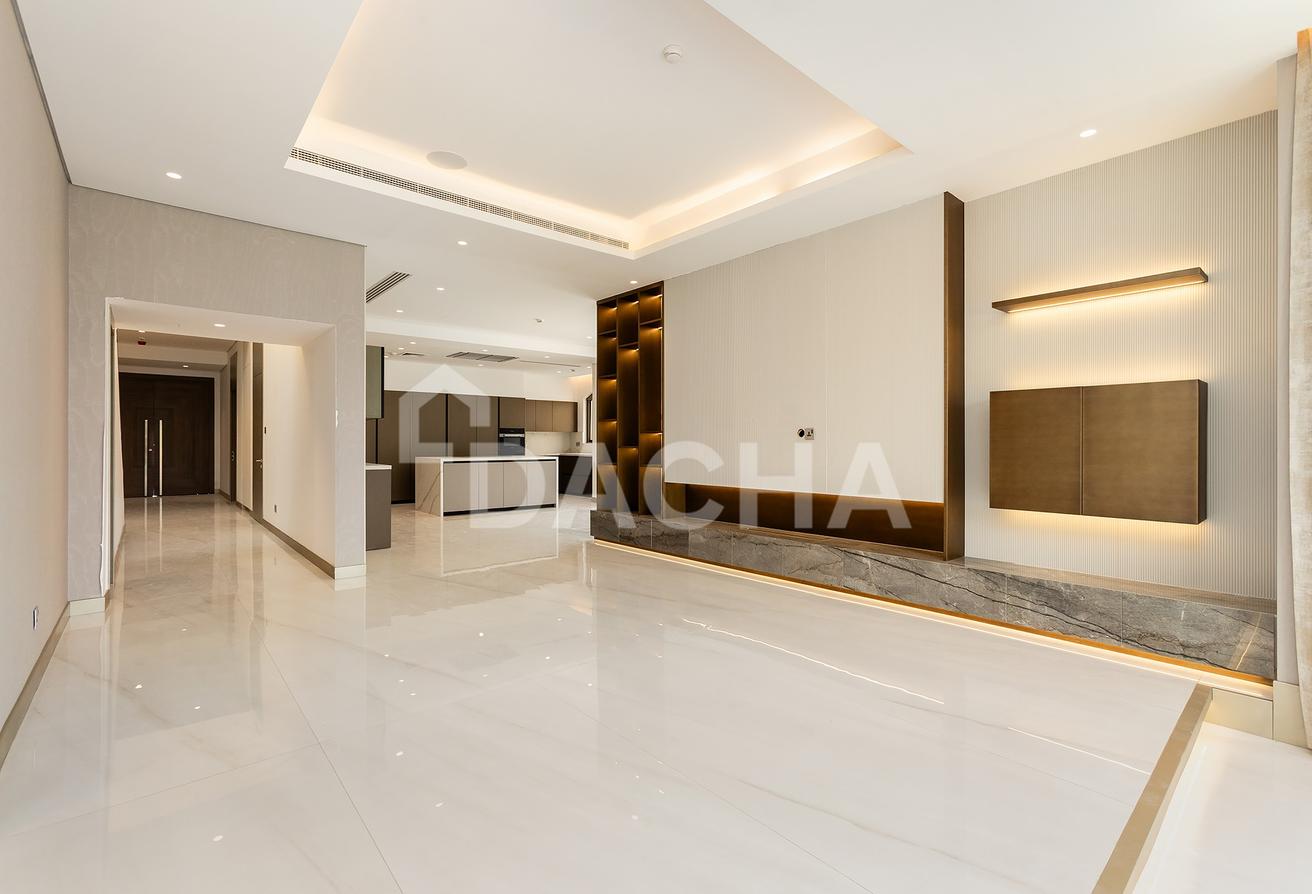 Luxury Family Home | Full Golf Views photo 13
