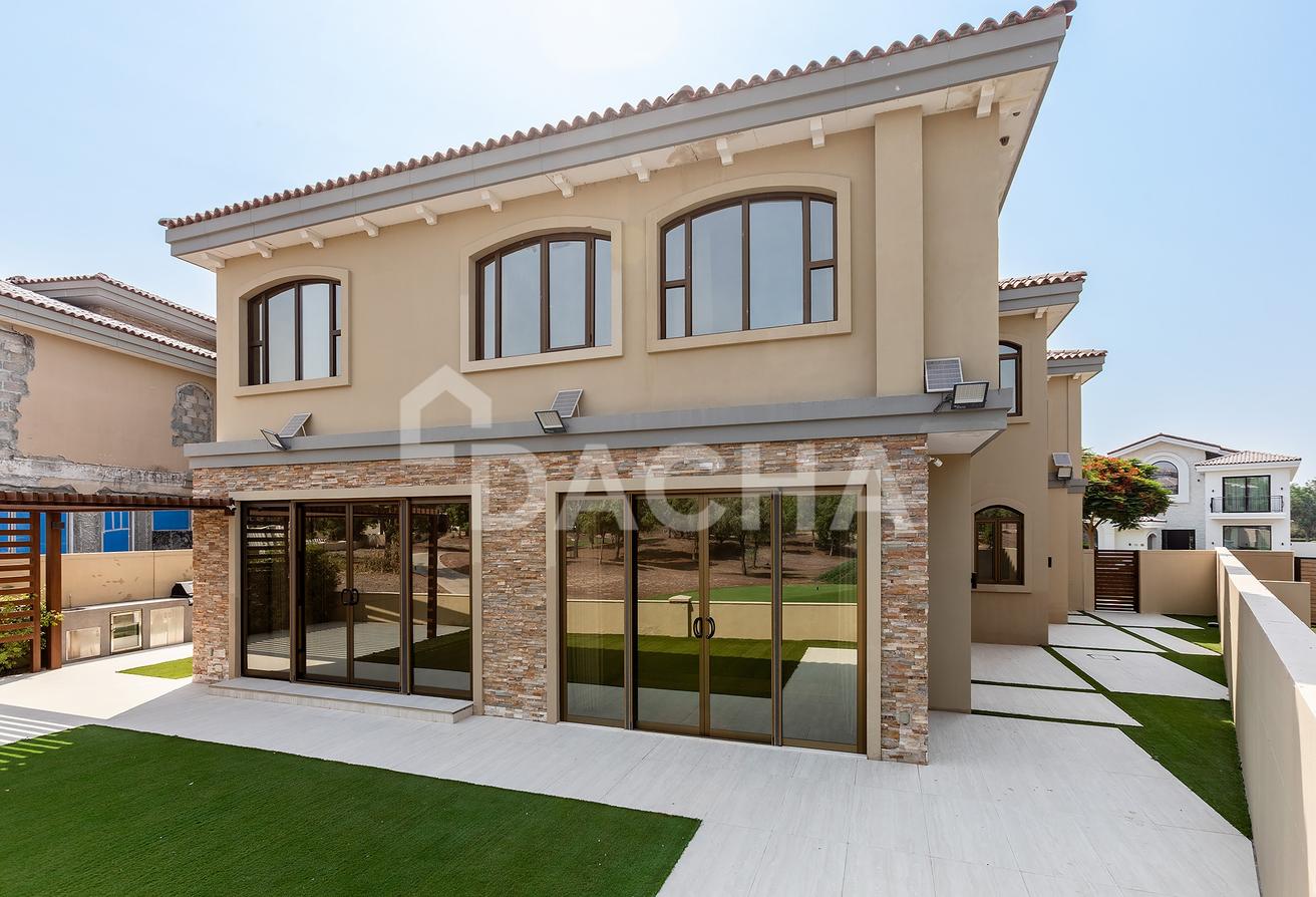 Luxury Family Home | Full Golf Views photo 28