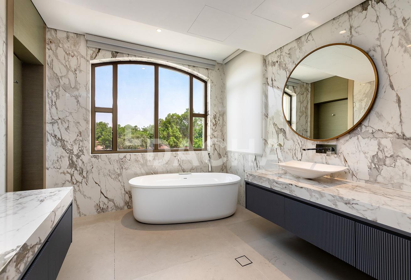 Luxury Family Home | Full Golf Views photo 23