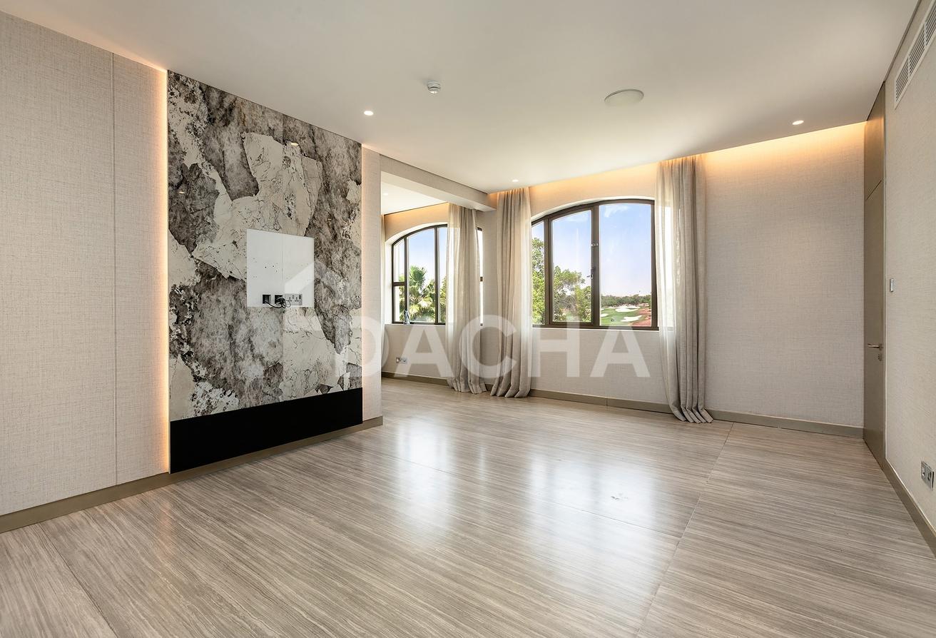 Luxury Family Home | Full Golf Views photo 18