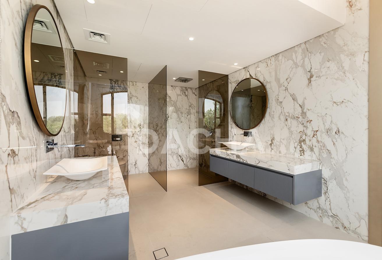 Luxury Family Home | Full Golf Views photo 21