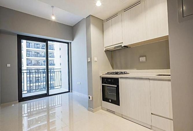 Fully Furnished | High Floor | Canal View