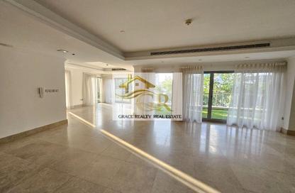 Apartment - 4 Bedrooms - 5 Bathrooms for sale in Plaza Boutique 6 - Executive Towers - Business Bay - Dubai Apartment - 4 Bedrooms - 5 Bathrooms for sale in Plaza Boutique 6 - Executive Towers - Business Bay - Dubai