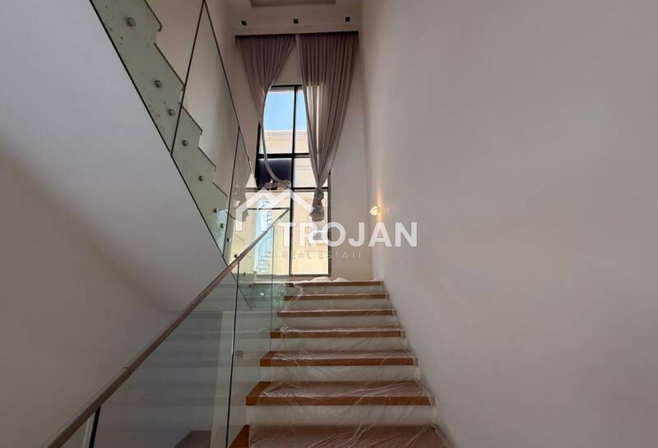 Contemporary 5BR Villa |Private Pool | Negotiable photo 10