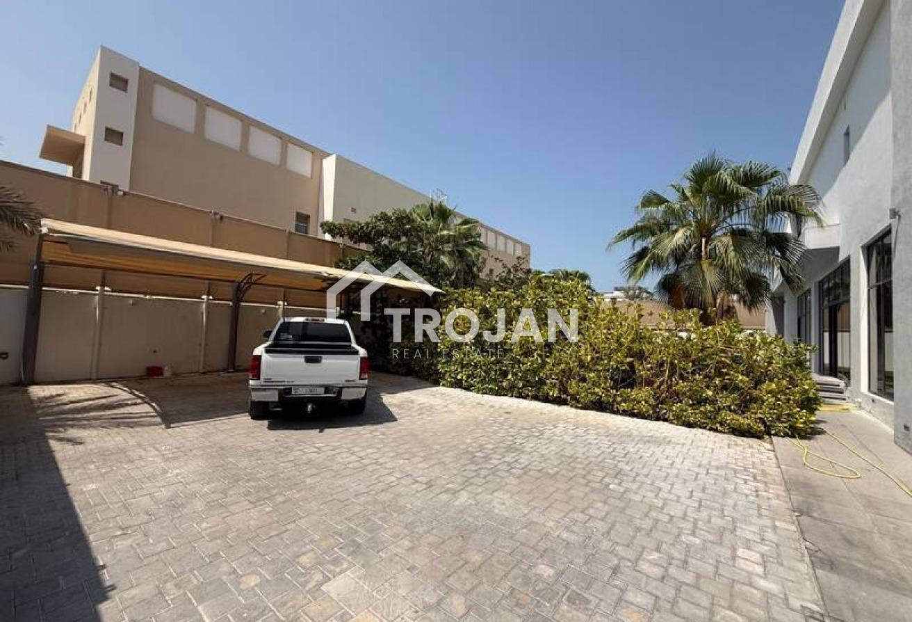 Contemporary 5BR Villa |Private Pool | Negotiable photo 22
