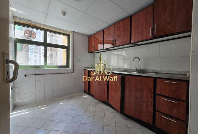 87894007 - Property Image 2
