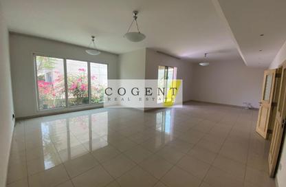 Villa - 3 Bedrooms - 3 Bathrooms for rent in Umm Suqeim 2 Villas - Umm Suqeim 2 - Umm Suqeim - Dubai