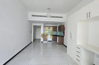 Apartment - Studio - 1 Bathroom for rent in Crystal Residence - District 11 - Jumeirah Village Circle - Dubai