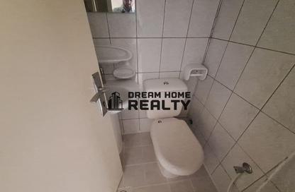 Apartment - 2 Bedrooms - 2 Bathrooms for rent in Al Khan - Sharjah