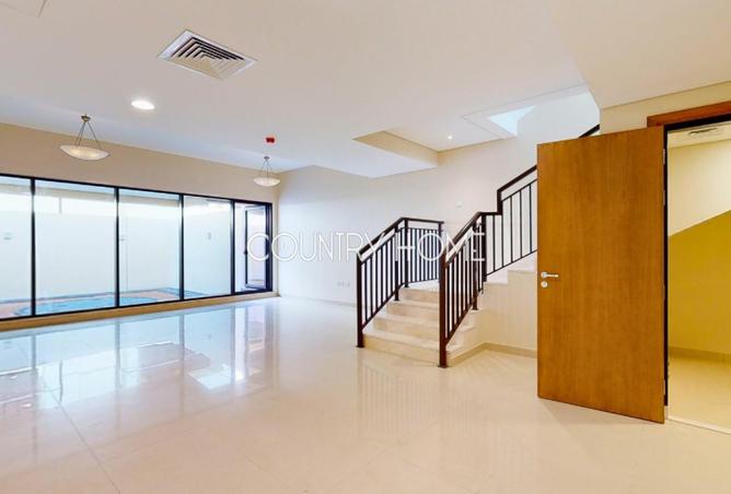 94012843 - Property Image 3