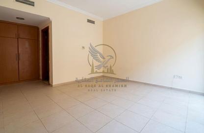 Apartment - 1 Bedroom - 2 Bathrooms for rent in Al Qulaya'ah - Al Sharq - Sharjah