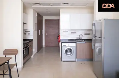 النزل و الشقق الفندقية - 1 حمام للايجار في عزيزي بلازا - الفرجان - دبي