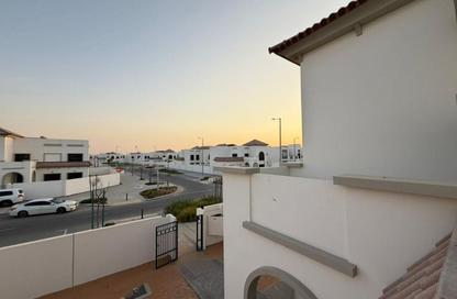 Villa - 5 - 7 for sale in Fay Alreeman - Al Shamkha - Abu Dhabi