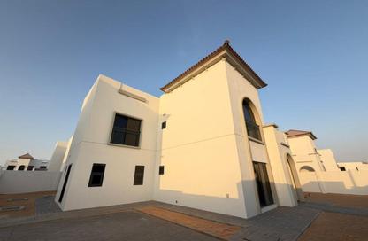 Villa - 5 - 7 for sale in Fay Alreeman - Al Shamkha - Abu Dhabi