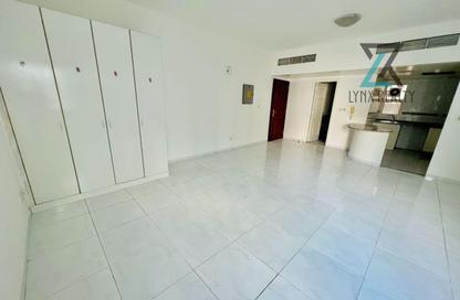 Apartment - Studio - 1 for rent in Juvenile Care Association Building - Oud Metha - Bur Dubai - Dubai