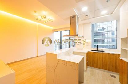 Apartment - 1 Bedroom - 2 Bathrooms for rent in The East Crest by Meteora - District 17 - Jumeirah Village Circle - Dubai