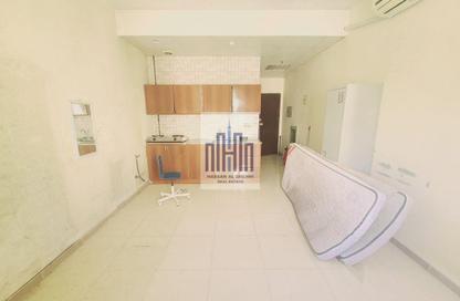 Apartment - Studio - 1 Bathroom for rent in Fire Station Road - Muwaileh - Sharjah