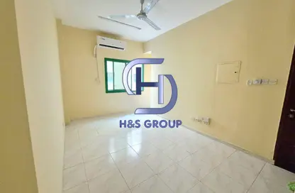 Apartment - 1 Bedroom - 1 Bathroom for rent in Muwailih Building - Muwaileh - Sharjah