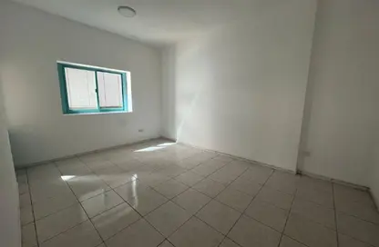 Apartment - 2 Bedrooms - 2 Bathrooms for rent in Al Khan Corniche - Al Khan - Sharjah