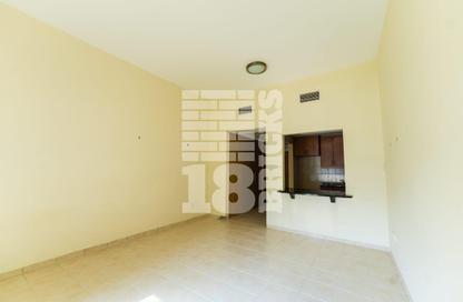 Apartment - Studio - 1 Bathroom for rent in Building 206 - Mogul Cluster - Discovery Gardens - Dubai