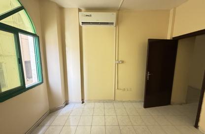 Apartment - 1 - 1 for rent in Bu Tina Building 2 - Bu Tina - Al Sharq - Sharjah